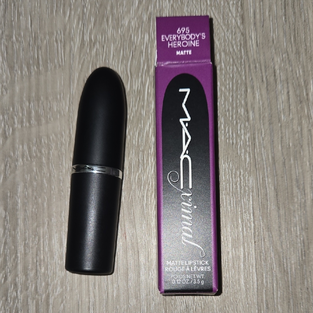 MAC Cosmetics Matte Lipstick - Everybody's Heroine 695